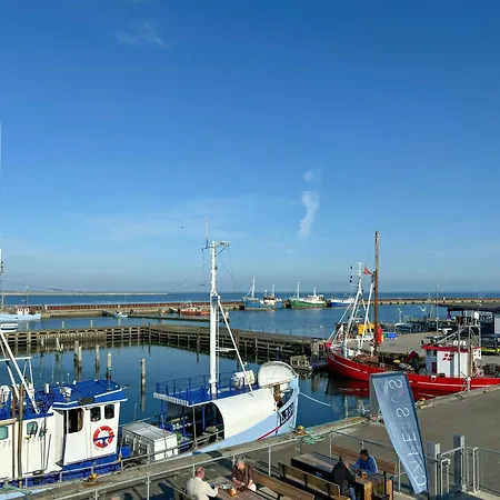Skipper House With Views Of The North Sea Feriehus Harboør